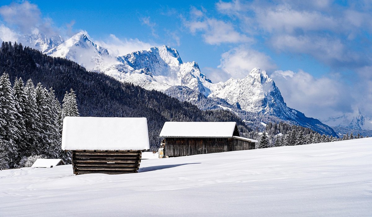 How to Soundproof a Garden Cabin